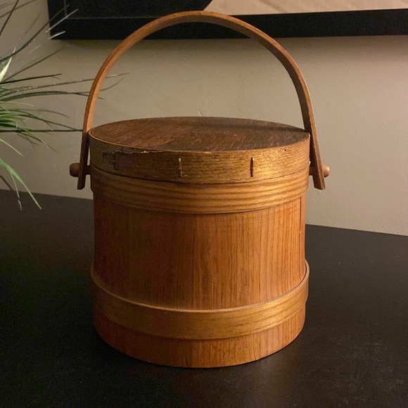 Vintage wood barrel ice bucket with cover - Picture 5 of 16
